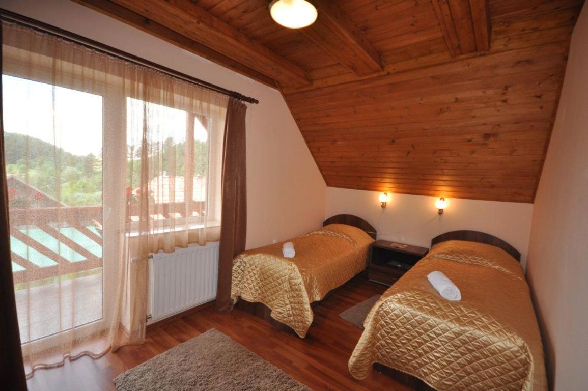 Olimpia Villa Tibod Exterior photo